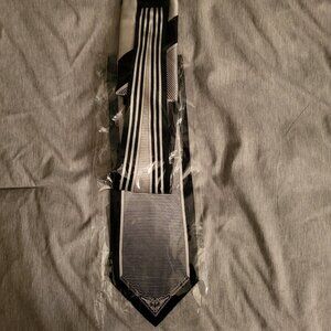 Tie and handkerchief set